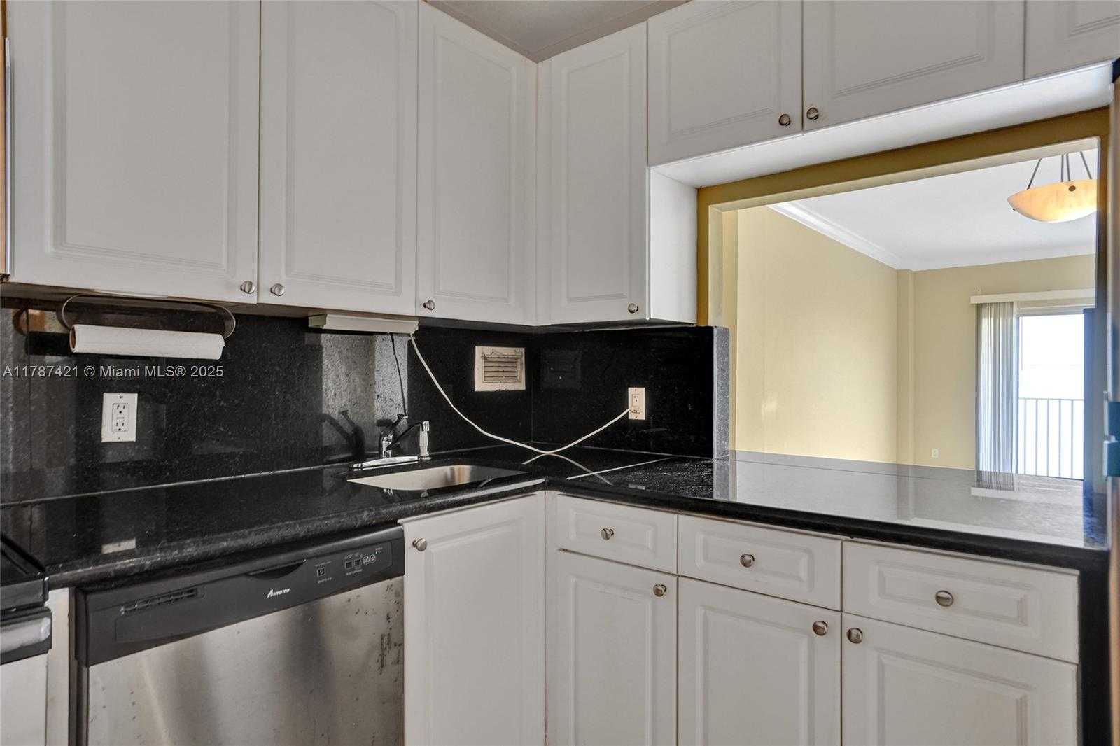 Small Image of 1455 NORTH TREASURE DR #7F, North Bay Village Number 11