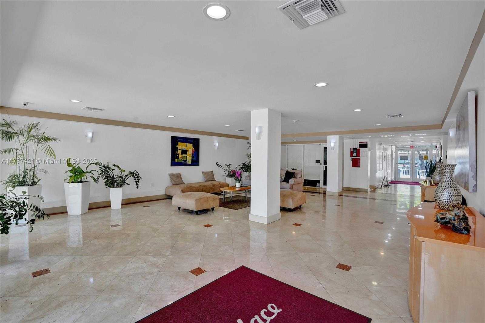 Small Image of 1455 NORTH TREASURE DR #7F, North Bay Village Number 15