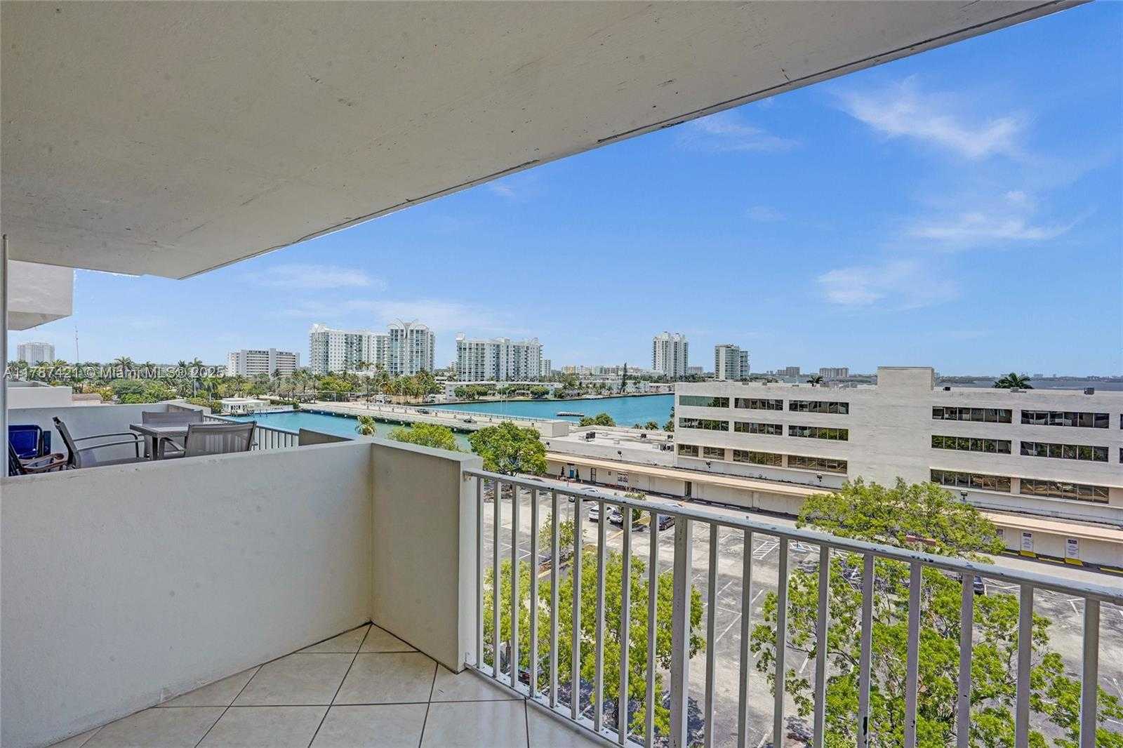 Small Image of 1455 NORTH TREASURE DR #7F, North Bay Village Number 19