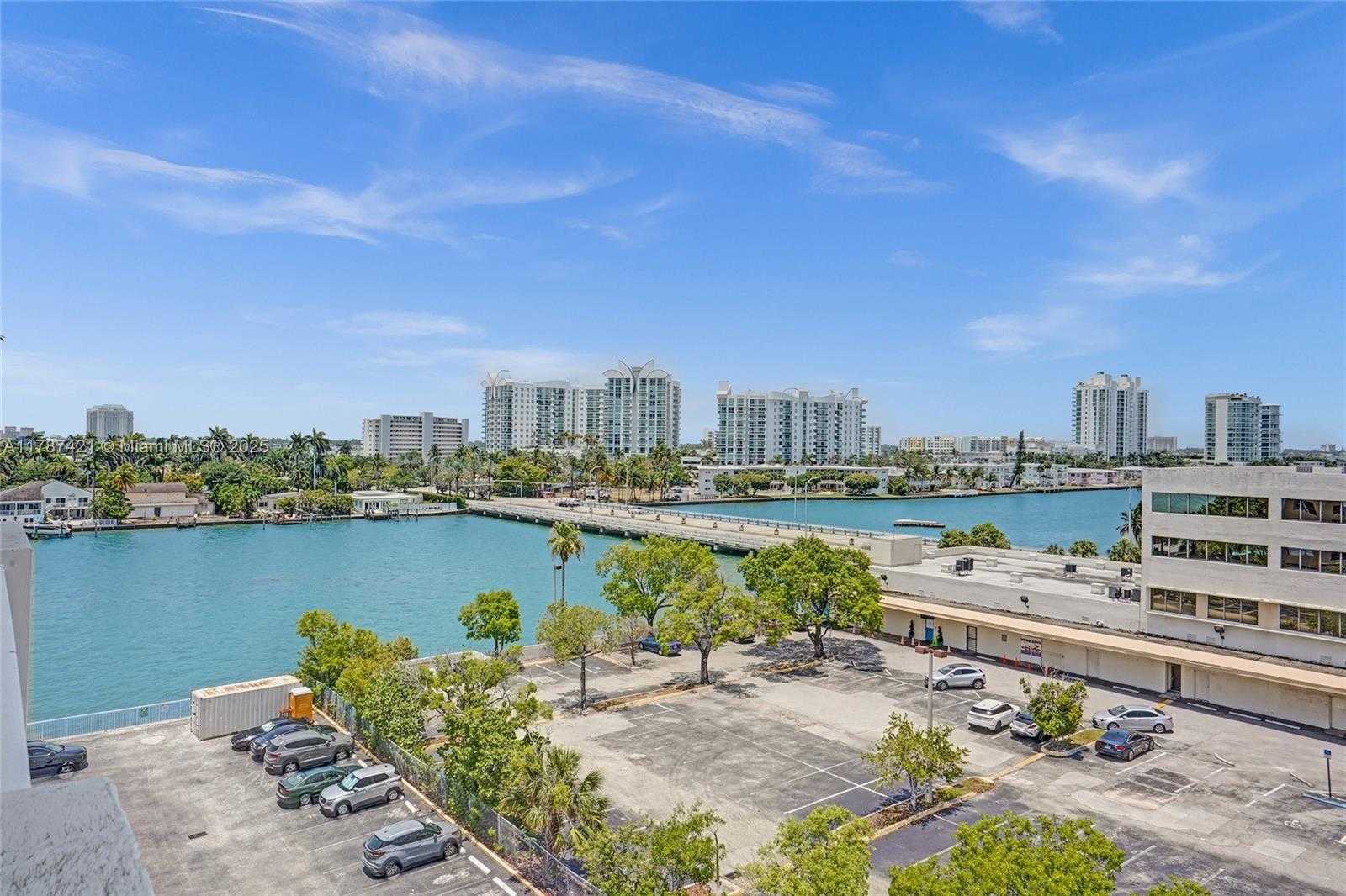 Small Image of 1455 NORTH TREASURE DR #7F, North Bay Village Number 25