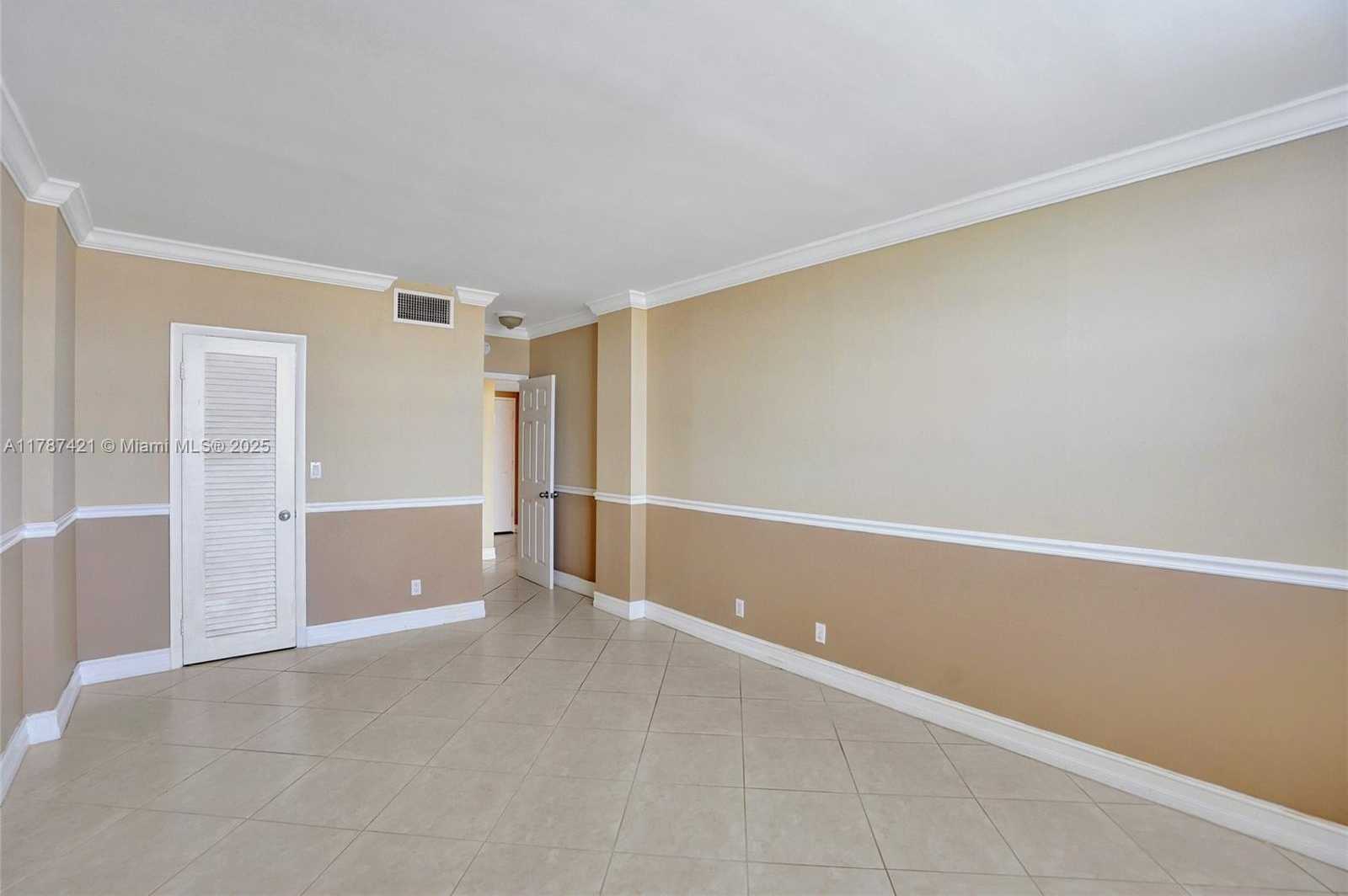 Small Image of 1455 NORTH TREASURE DR #7F, North Bay Village Number 6