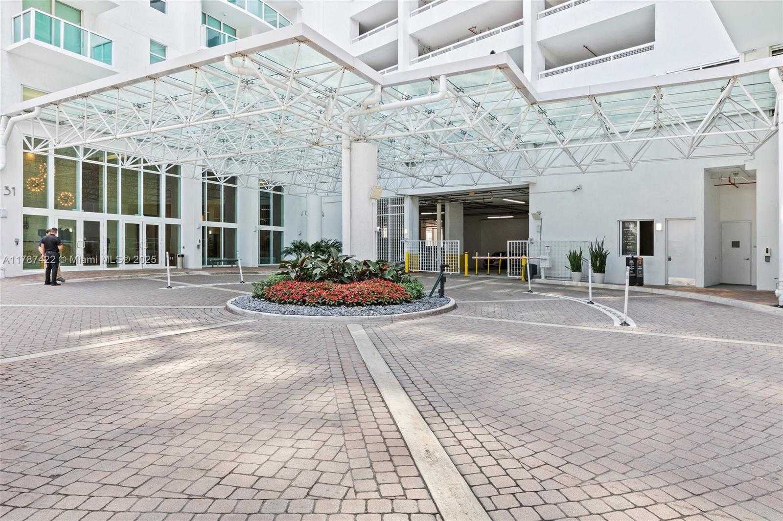 Small Image of 31 SOUTH EAST 5 ST #1009, Miami Number 2
