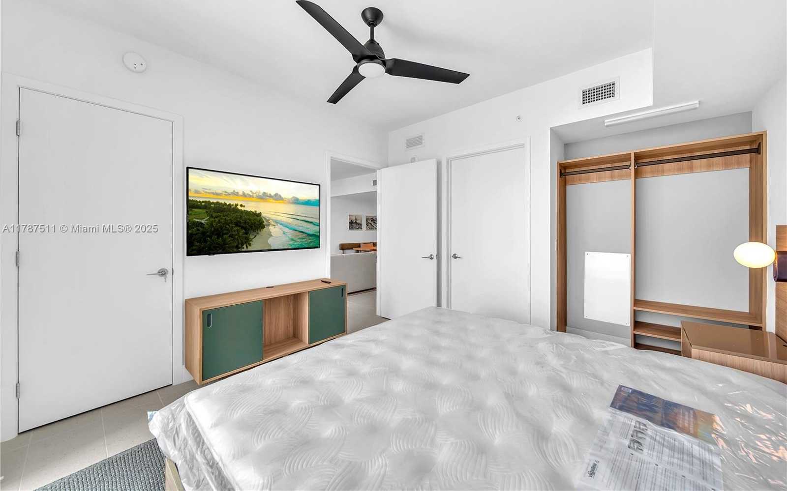 Small Image of 601 1ST AVE #4609, Miami Number 12