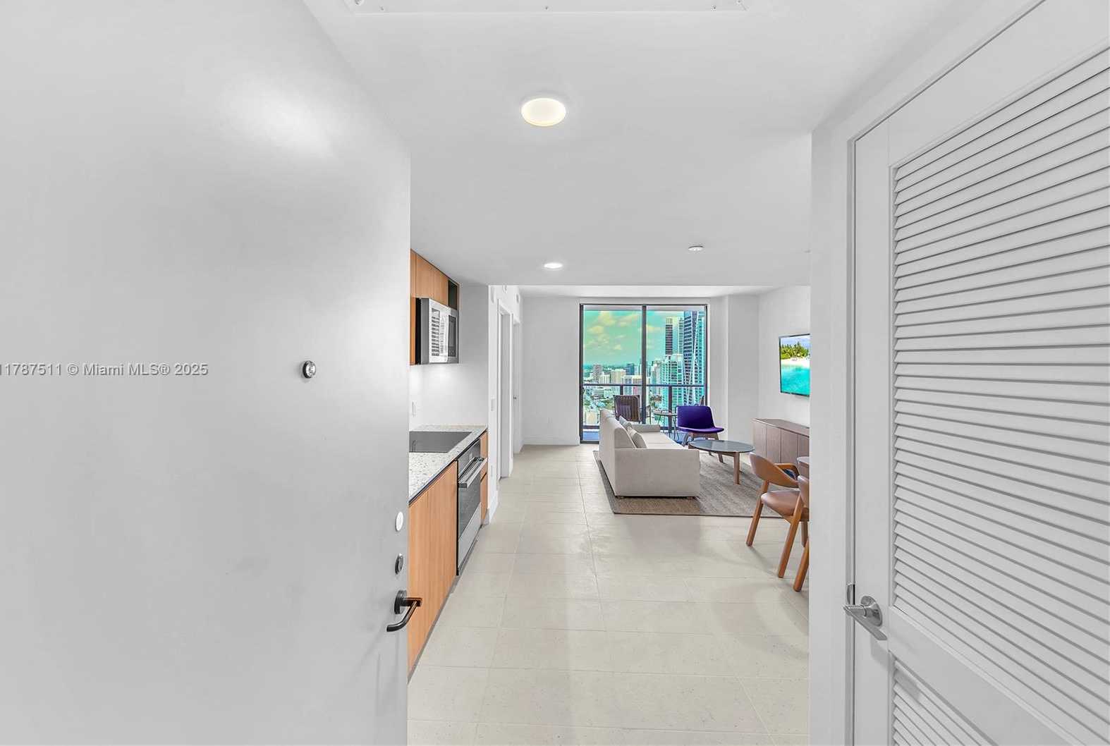 Small Image of 601 1ST AVE #4609, Miami Number 3