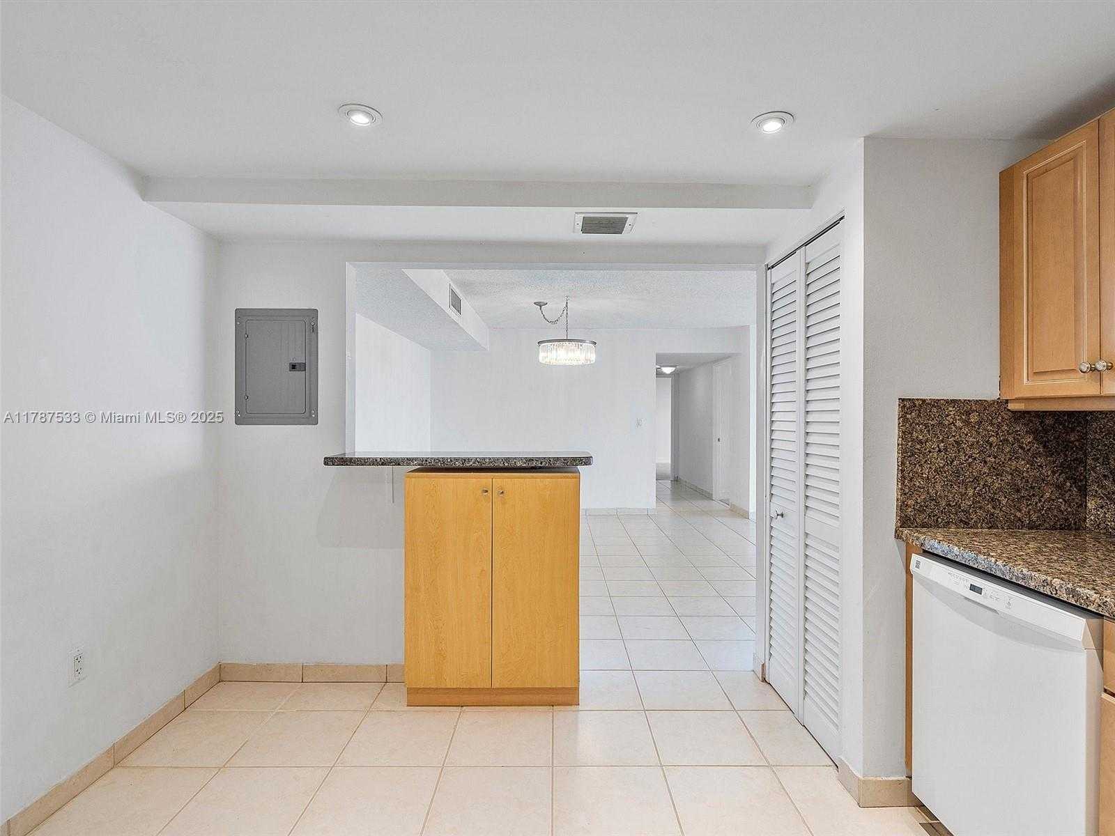 Small Image of 210 174TH ST #2005, Sunny Isles Beach Number 18