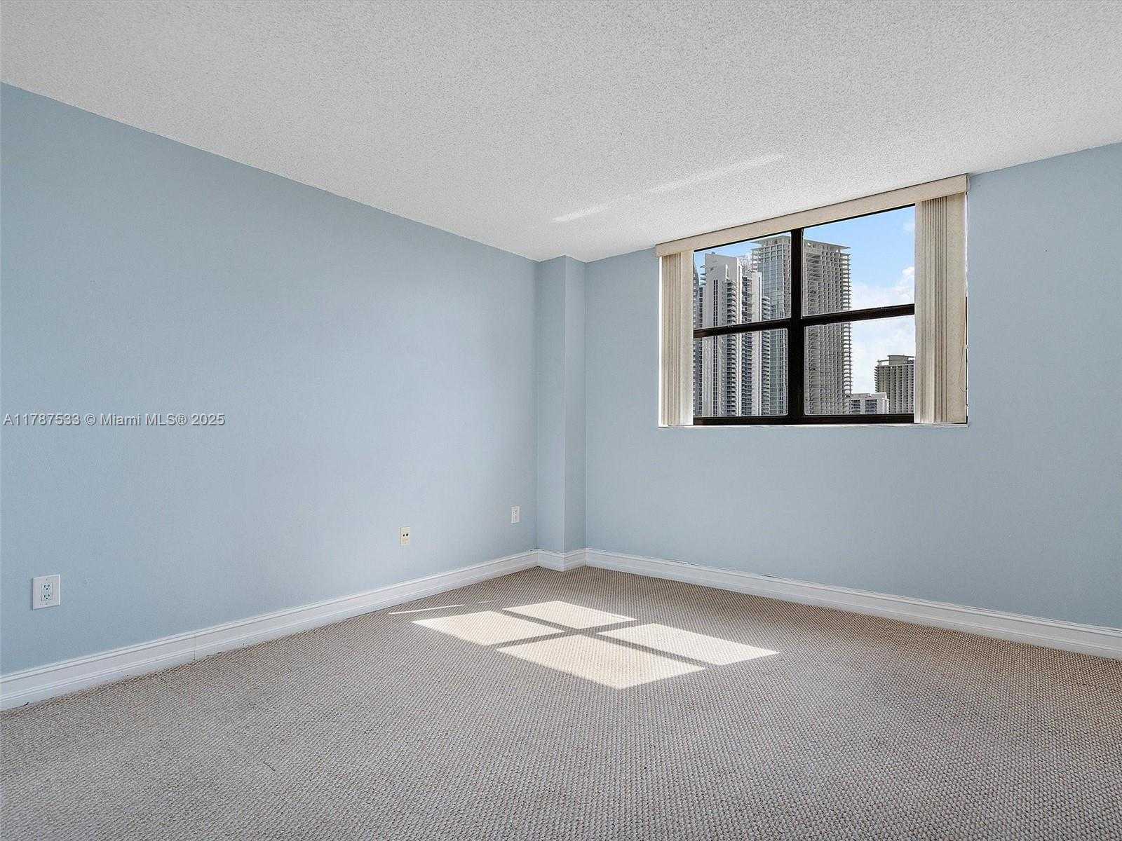 Small Image of 210 174TH ST #2005, Sunny Isles Beach Number 32