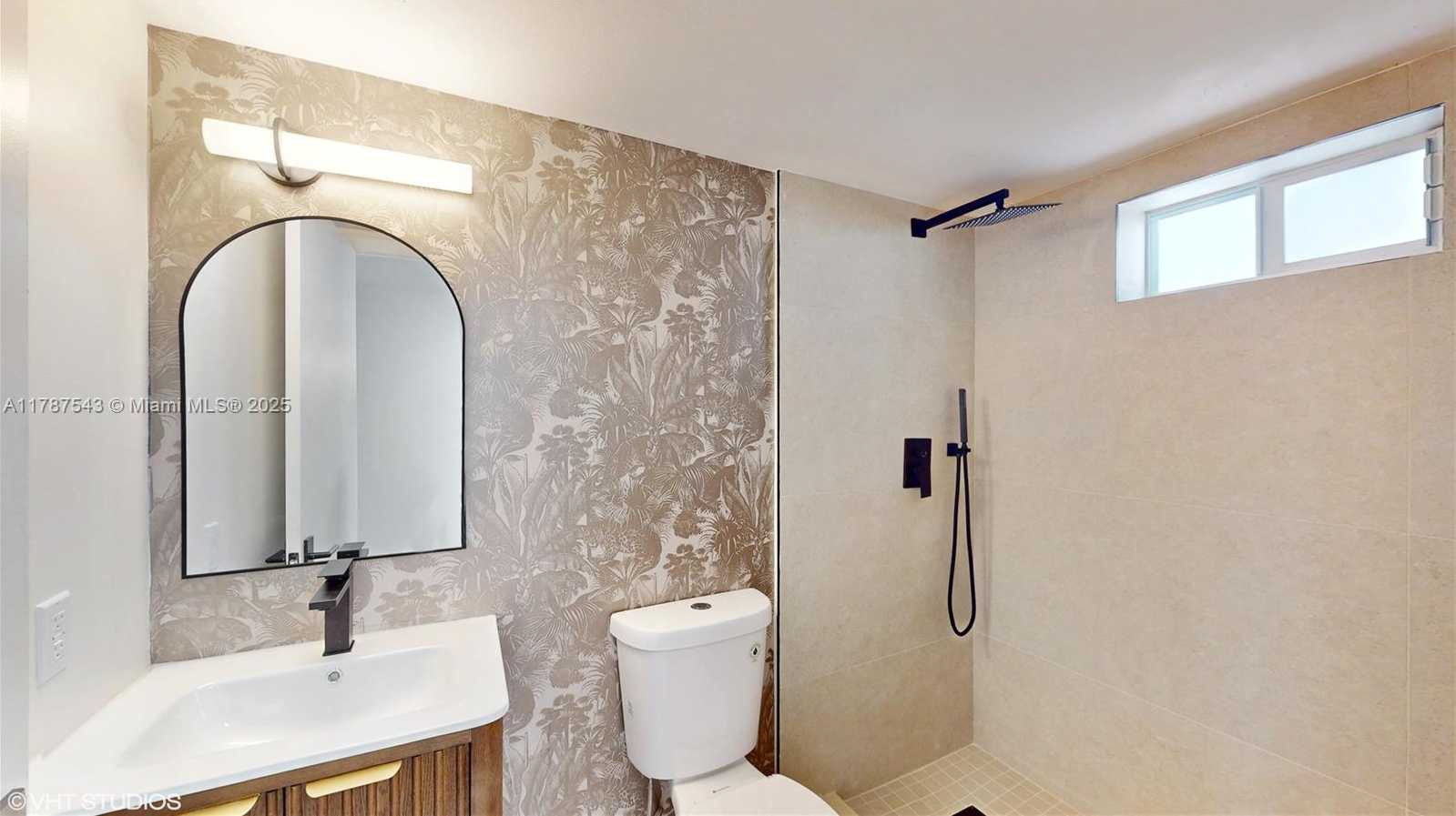 Small Image of 1666 WEST AVE #305, Miami Beach Number 17