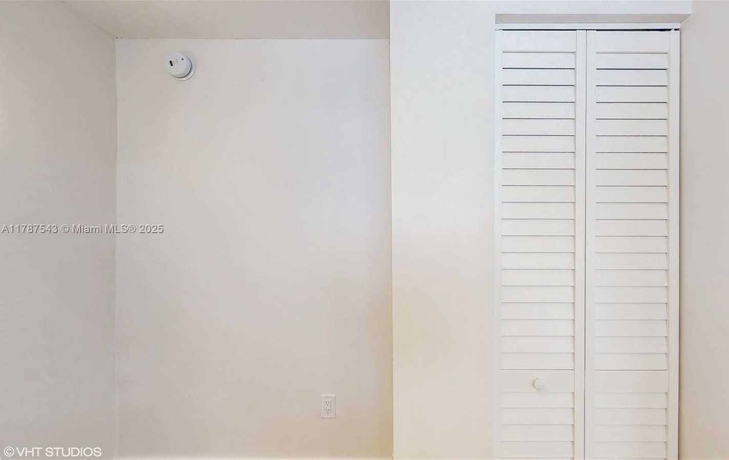 Small Image of 1666 WEST AVE #305, Miami Beach Number 19