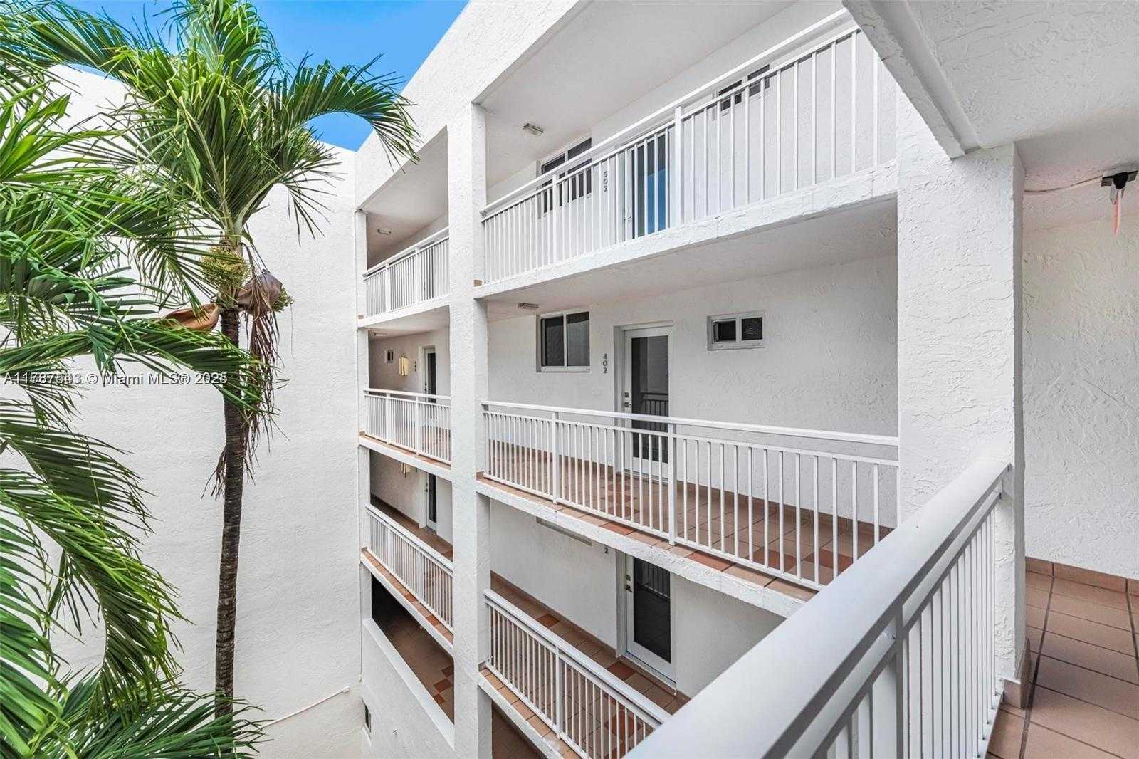 Small Image of 1666 WEST AVE #305, Miami Beach Number 22