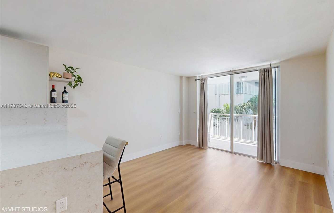 Small Image of 1666 WEST AVE #305, Miami Beach Number 6