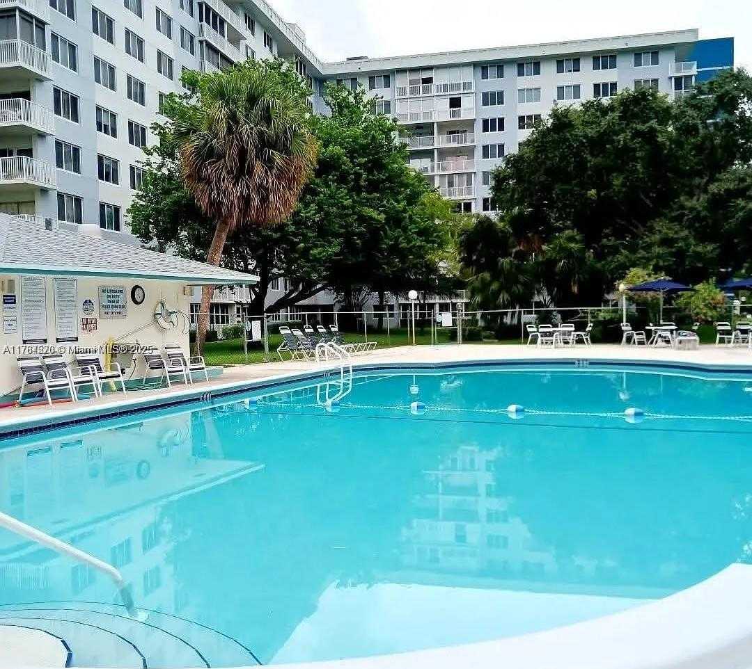 Small Image of 4200 HILLCREST DR #1017, Hollywood Number 53