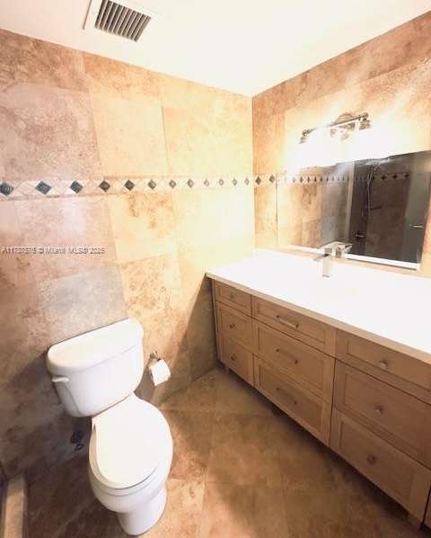 Small Image of 4200 HILLCREST DR #1017, Hollywood Number 8