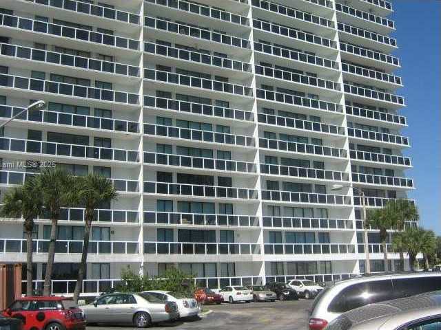 Small Image of 20515 EAST COUNTRY CLUB DR #646, Aventura Number 13