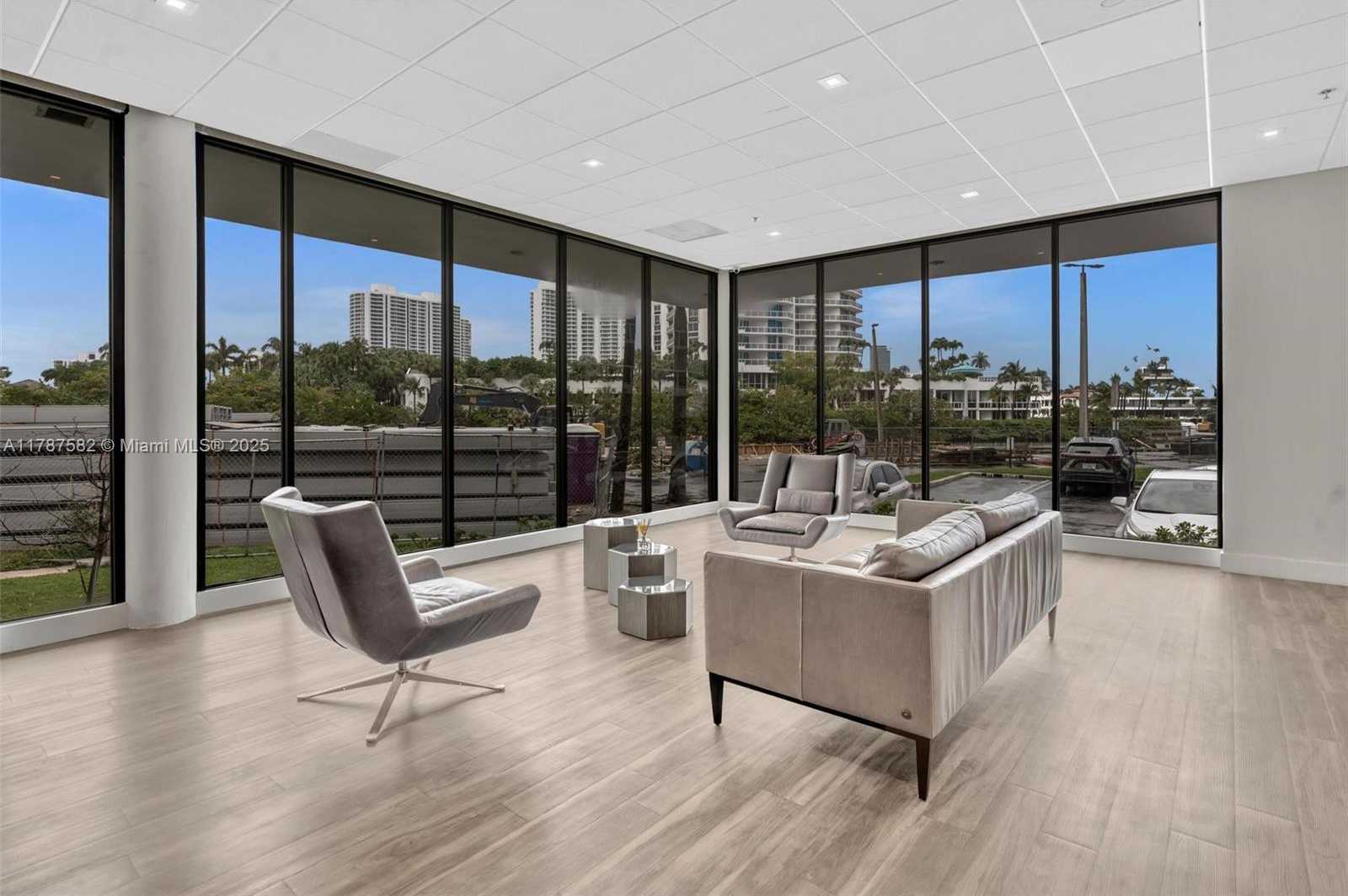 Small Image of 20515 EAST COUNTRY CLUB DR #646, Aventura Number 20