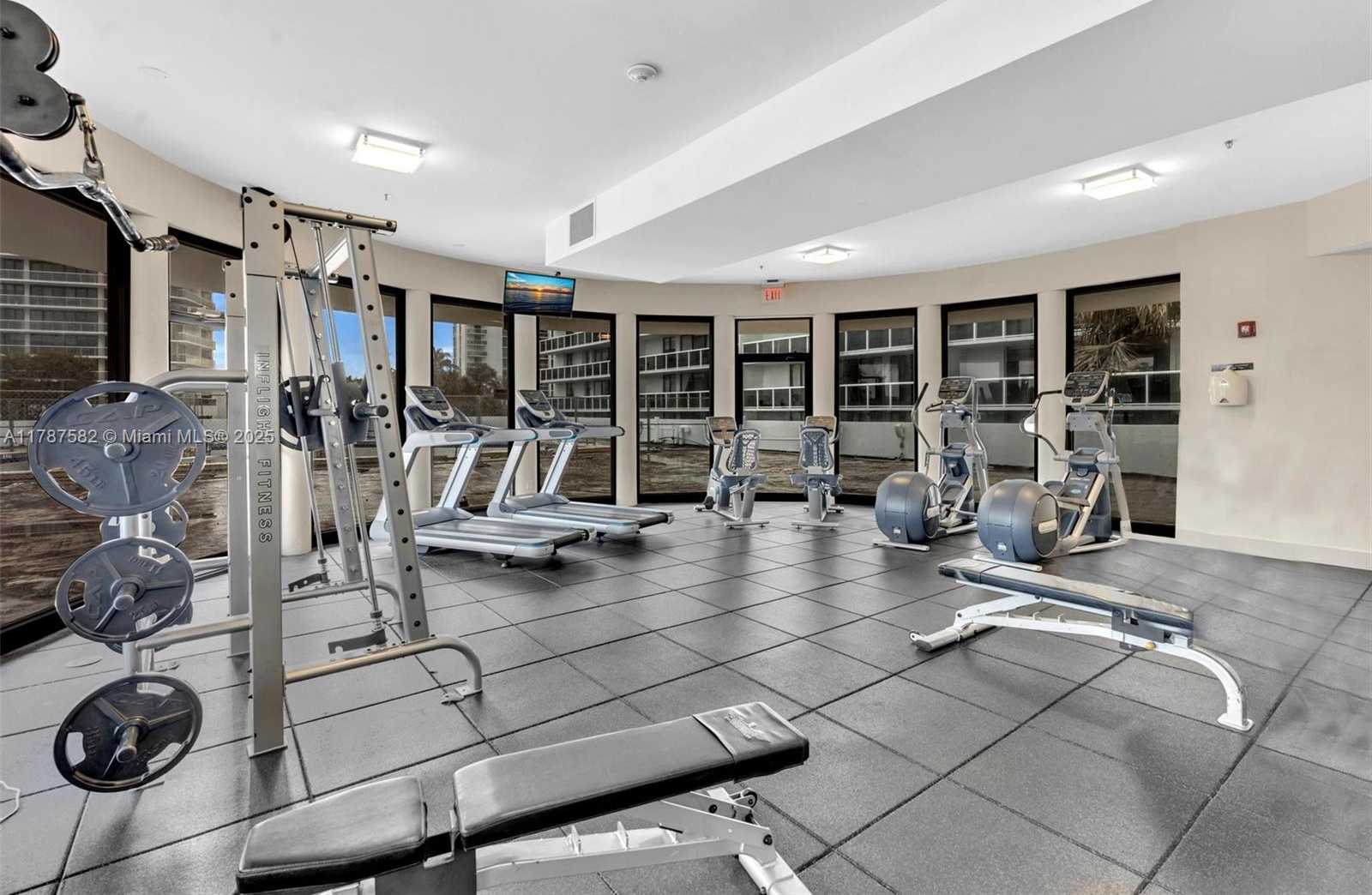 Small Image of 20515 EAST COUNTRY CLUB DR #646, Aventura Number 23