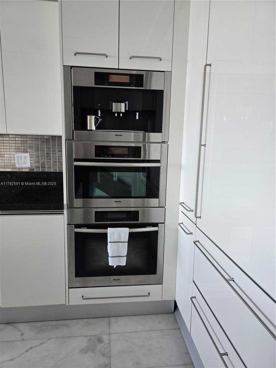 Small Image of 2950 NORTH EAST 188TH ST #501, Aventura Number 29