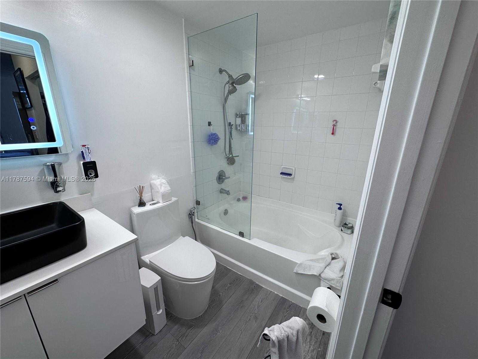 Small Image of 5077 NORTH WEST 7TH ST #1217, Miami Number 11