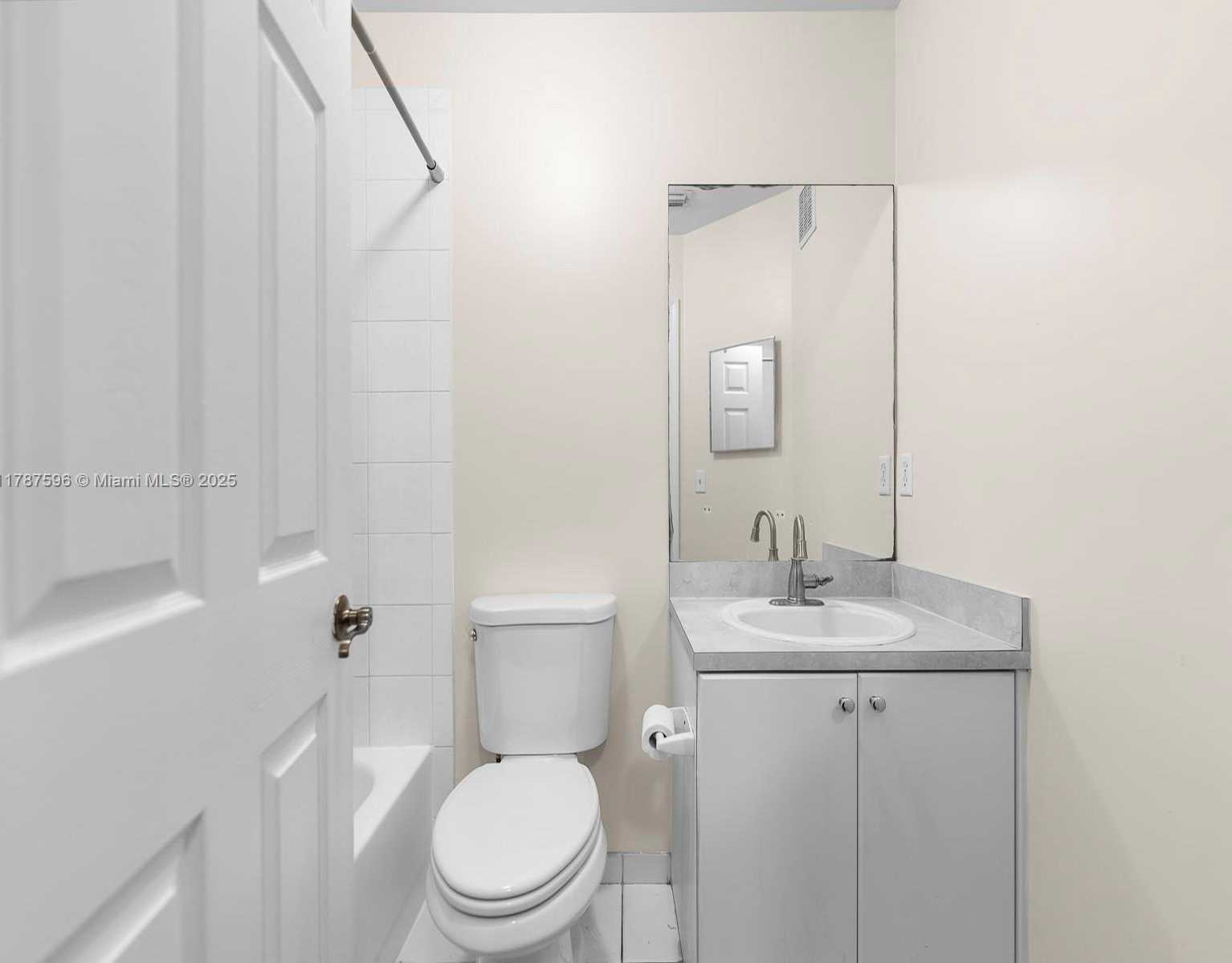 Small Image of 2308 SOUTH EAST 24TH AVE #2308, Homestead Number 21