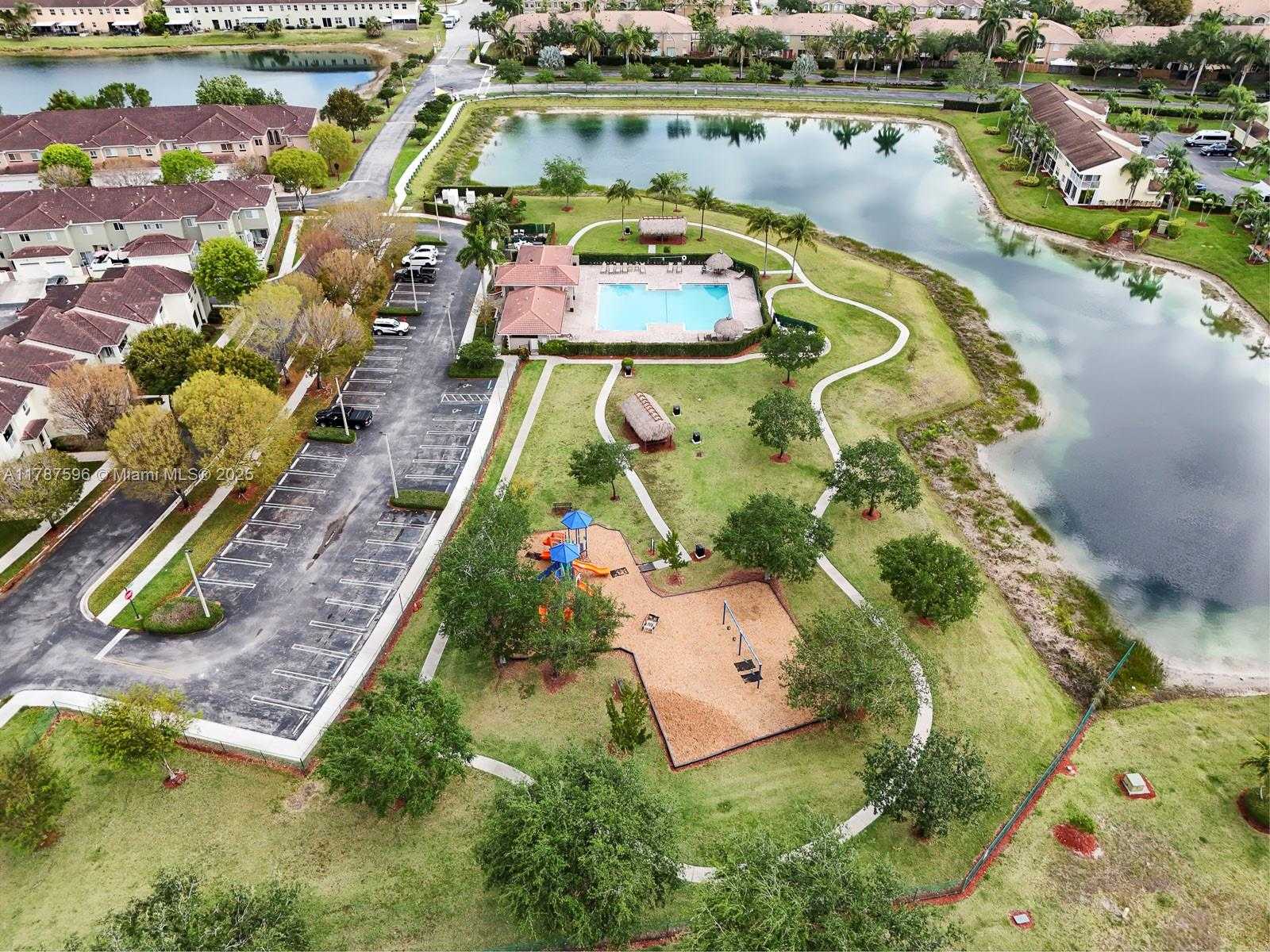 Small Image of 2308 SOUTH EAST 24TH AVE #2308, Homestead Number 28