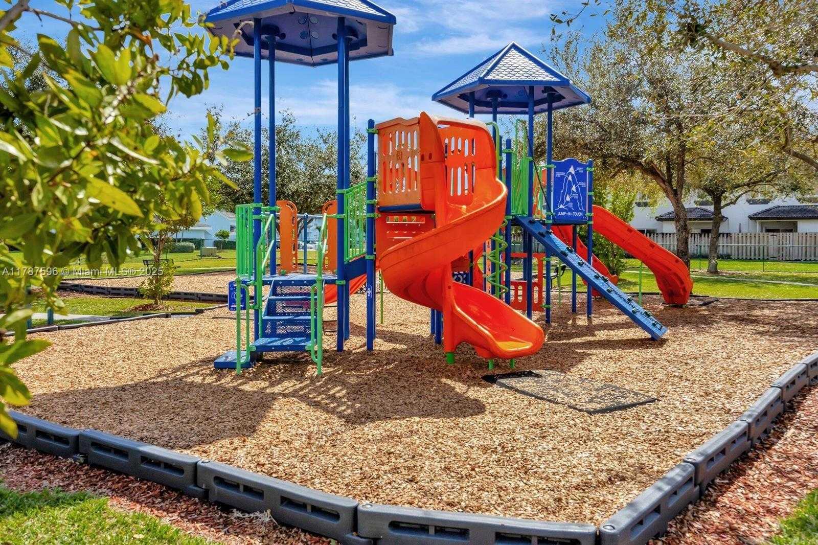 Small Image of 2308 SOUTH EAST 24TH AVE #2308, Homestead Number 33