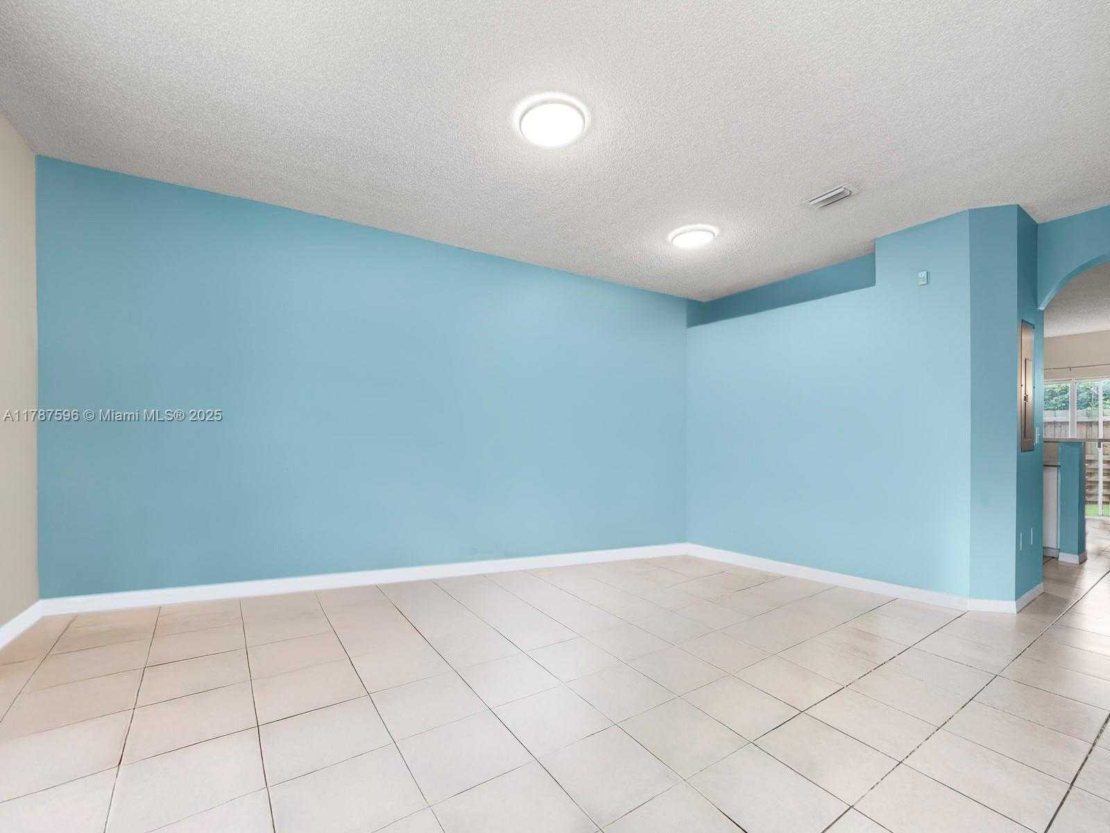Small Image of 2308 SOUTH EAST 24TH AVE #2308, Homestead Number 5