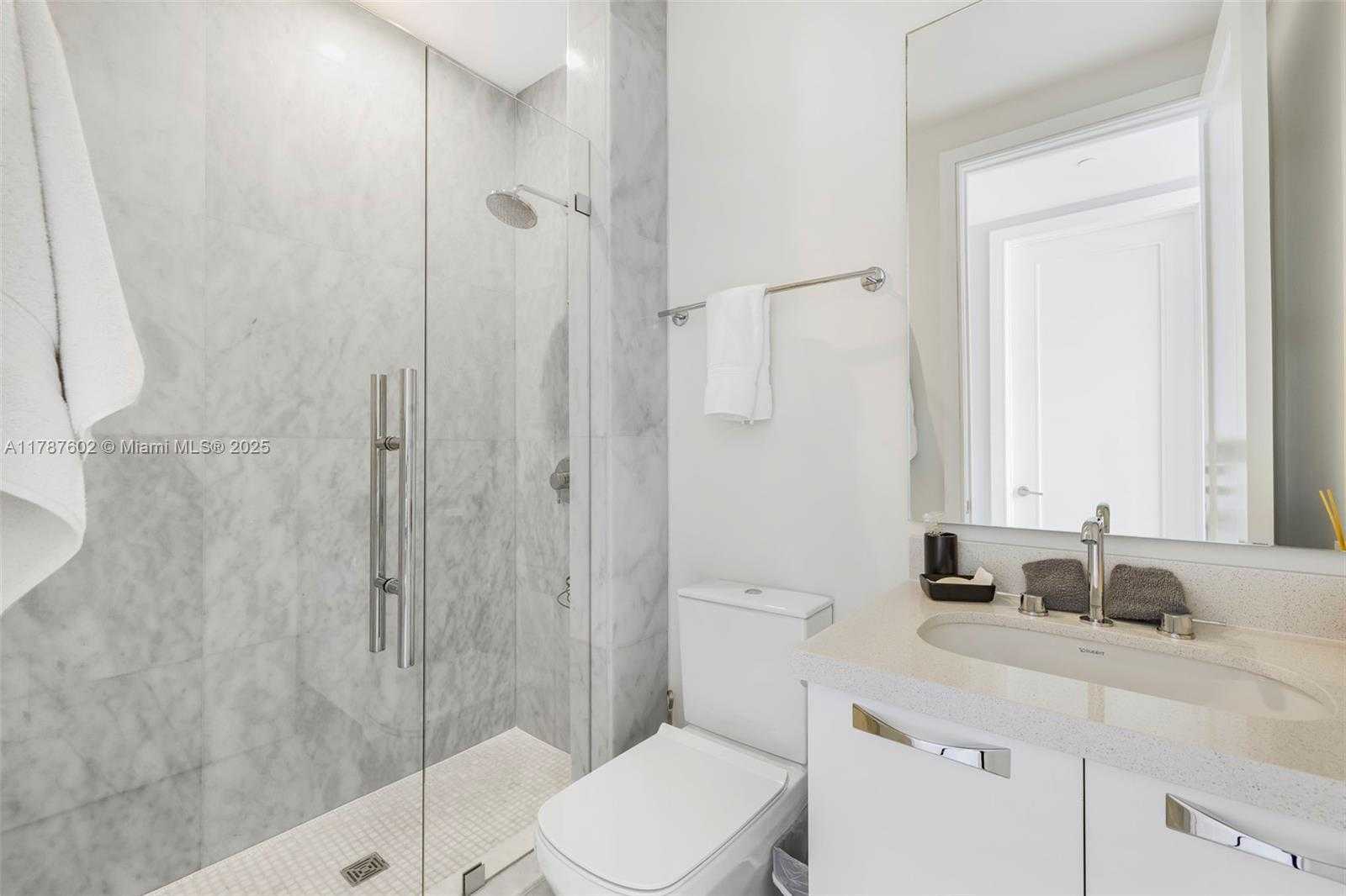 Small Image of 718 VALENCIA AVE #206, Coral Gables Number 31