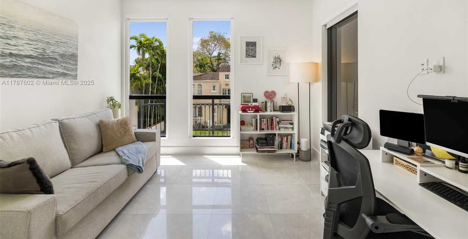 Small Image of 718 VALENCIA AVE #206, Coral Gables Number 32
