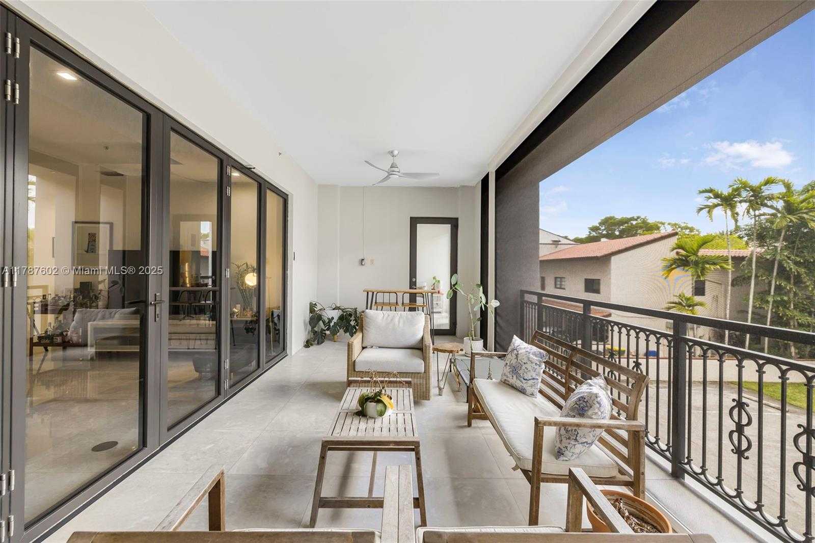 Small Image of 718 VALENCIA AVE #206, Coral Gables Number 50