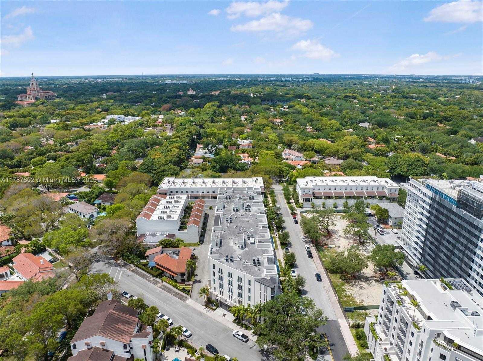 Small Image of 718 VALENCIA AVE #206, Coral Gables Number 60