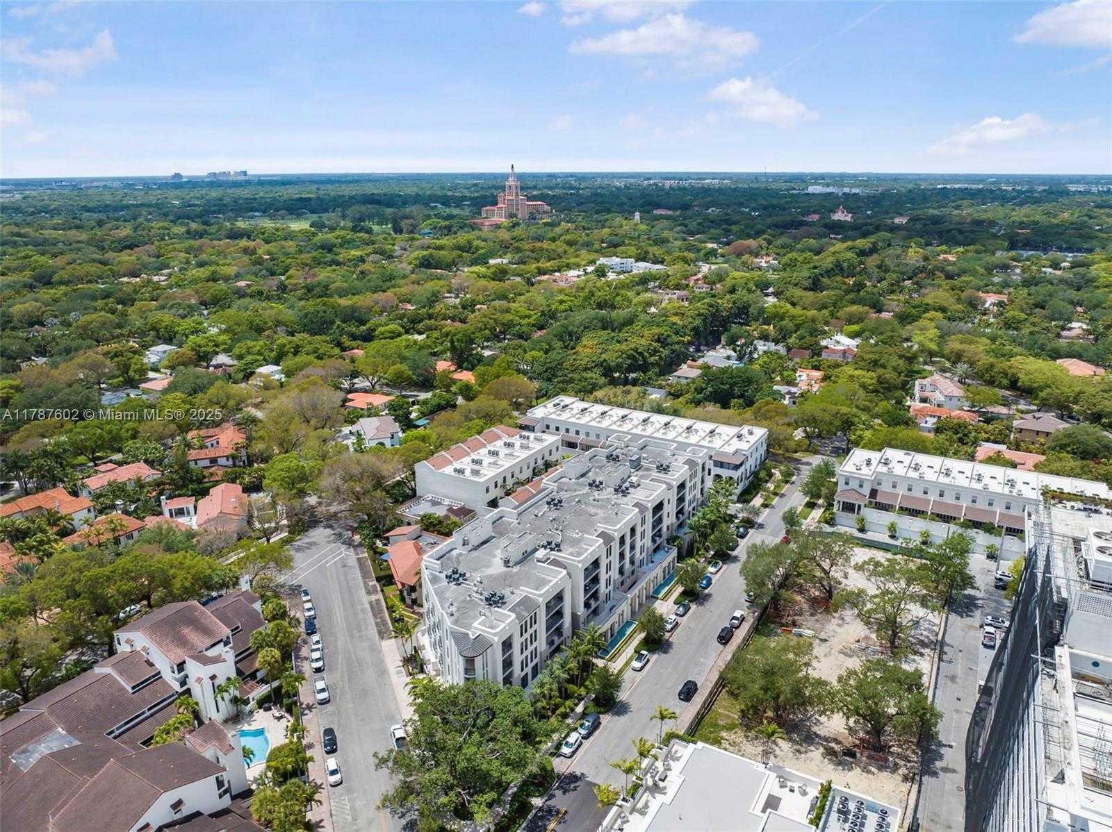 Small Image of 718 VALENCIA AVE #206, Coral Gables Number 61