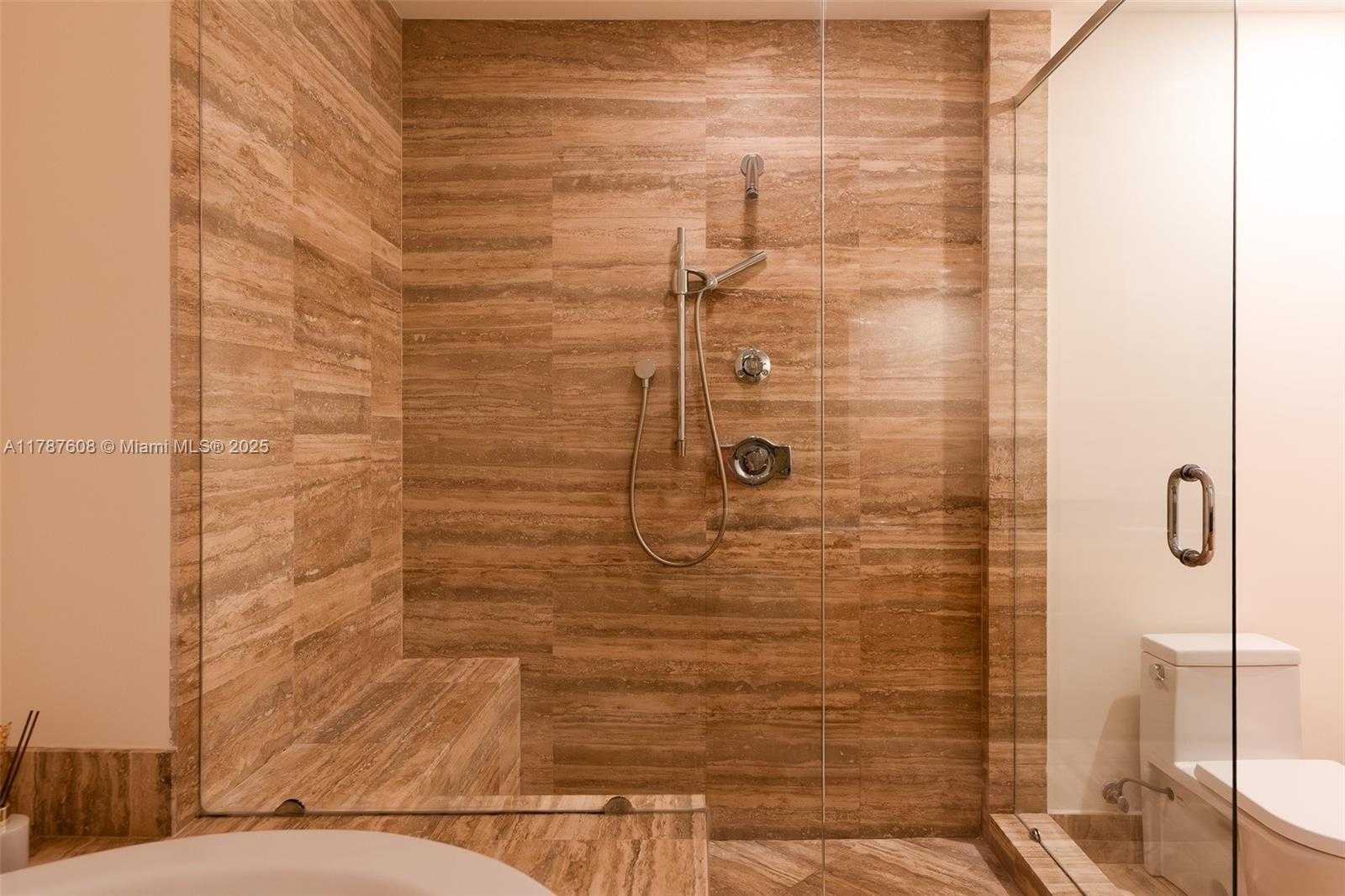 Small Image of 15901 COLLINS AVE #2502, Sunny Isles Beach Number 13