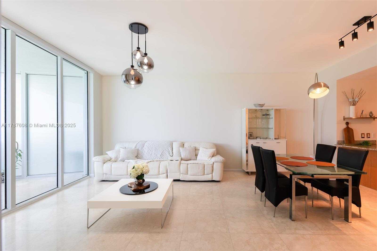 Small Image of 15901 COLLINS AVE #2502, Sunny Isles Beach Number 23