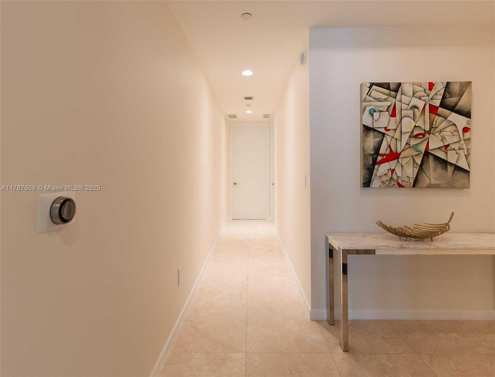 Small Image of 15901 COLLINS AVE #2502, Sunny Isles Beach Number 24
