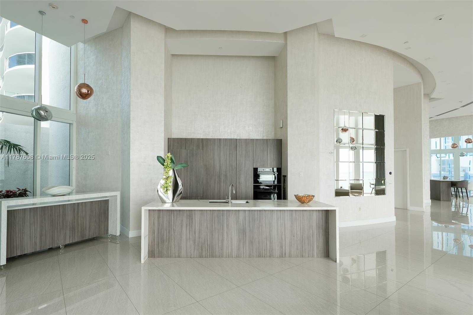 Small Image of 15901 COLLINS AVE #2502, Sunny Isles Beach Number 28