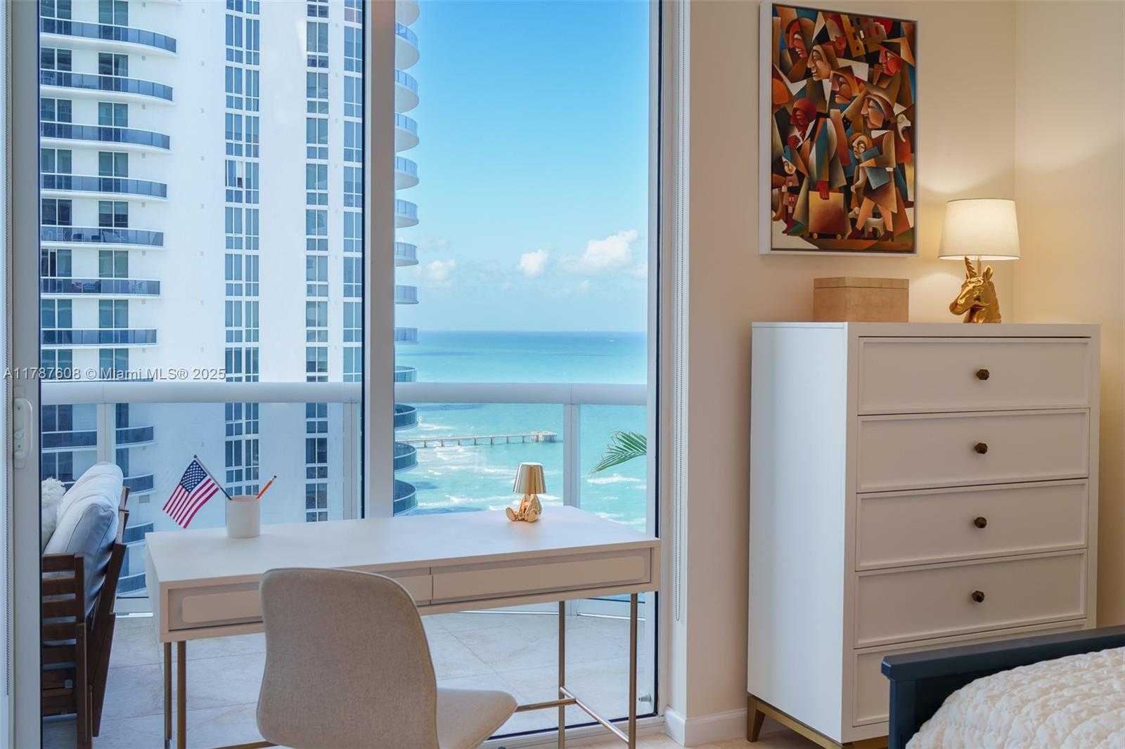 Small Image of 15901 COLLINS AVE #2502, Sunny Isles Beach Number 3