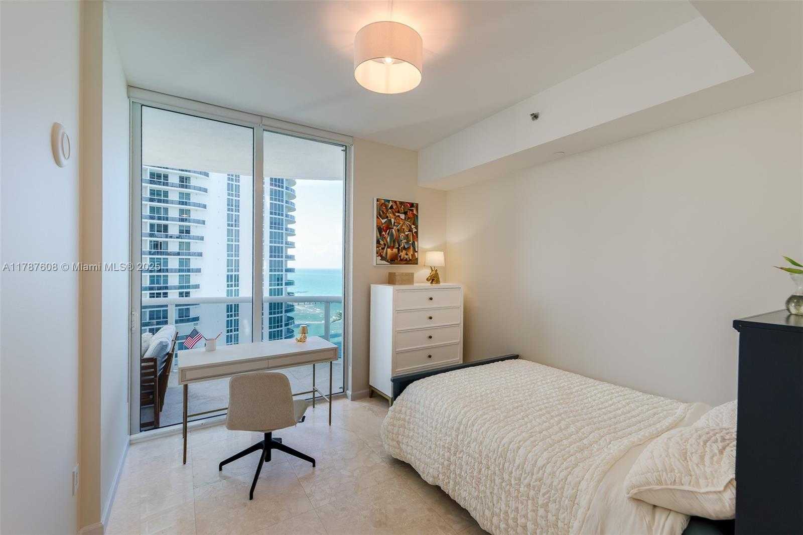 Small Image of 15901 COLLINS AVE #2502, Sunny Isles Beach Number 36