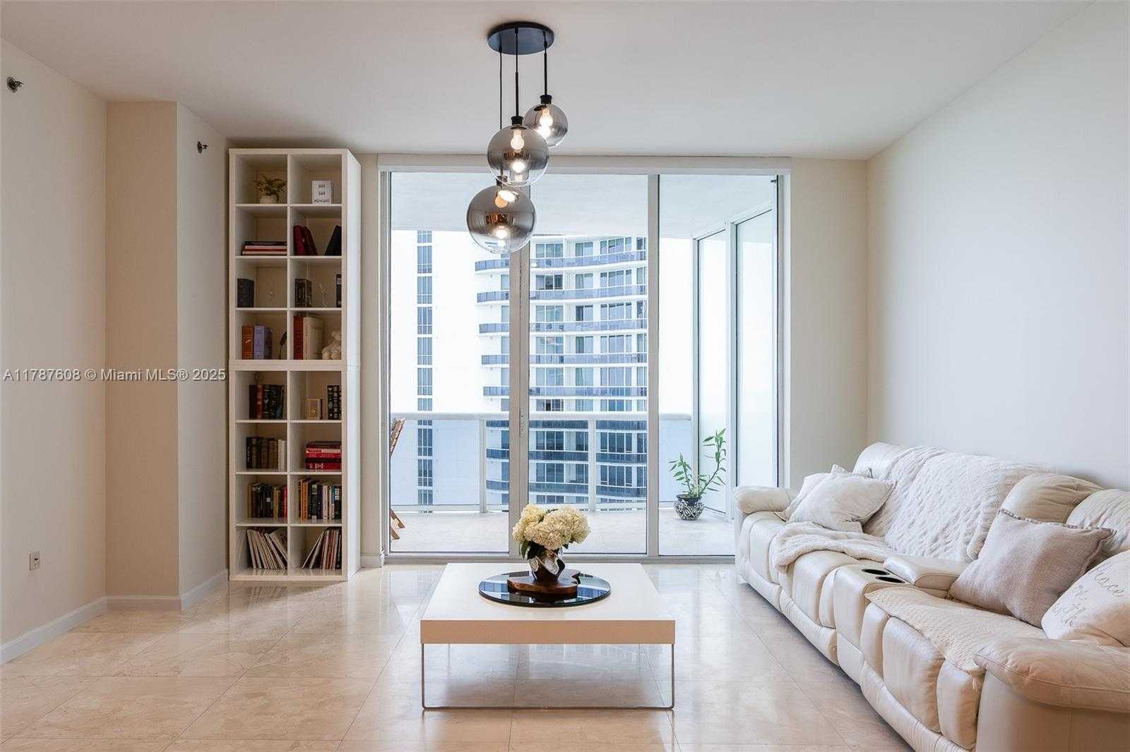 Small Image of 15901 COLLINS AVE #2502, Sunny Isles Beach Number 40
