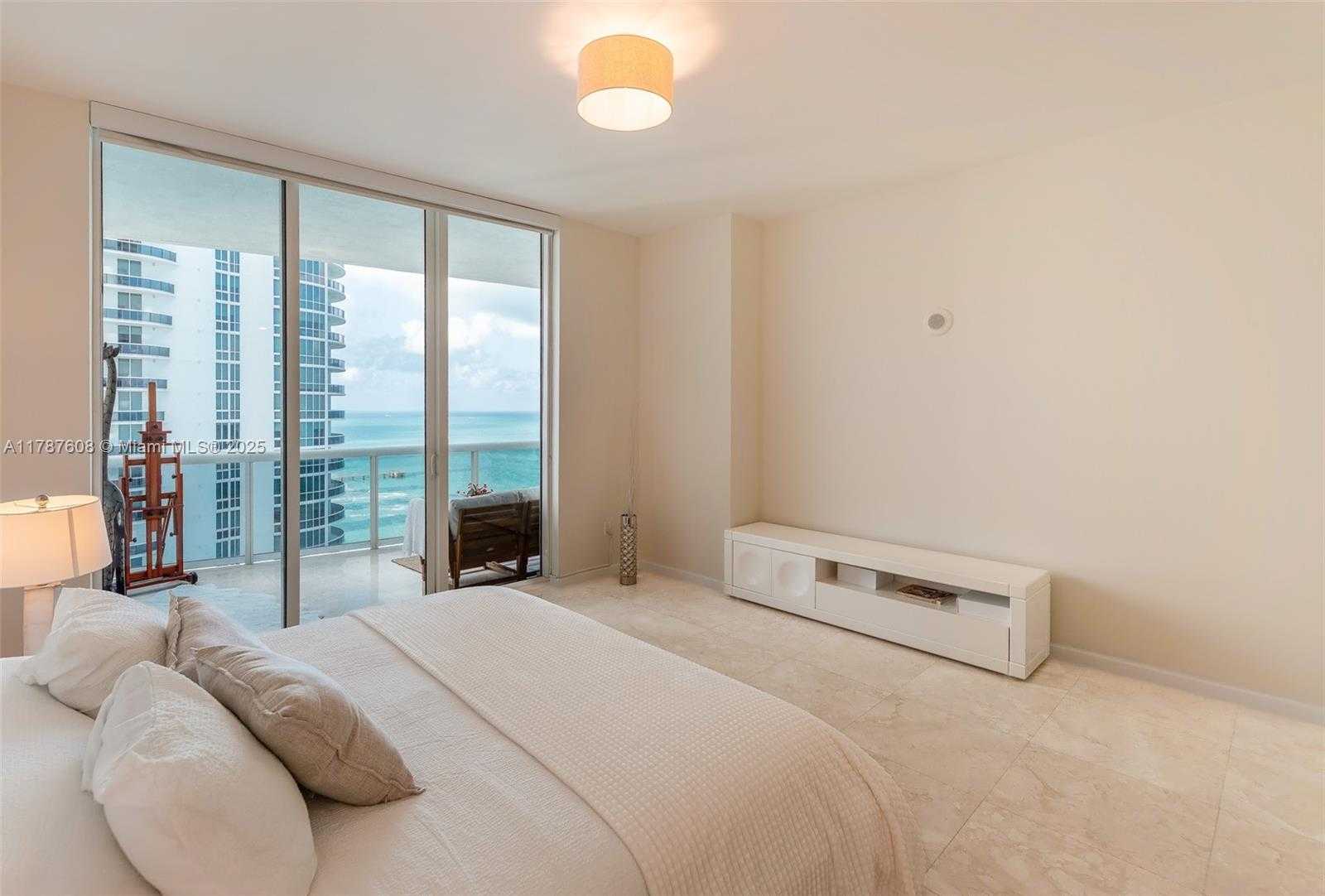 Small Image of 15901 COLLINS AVE #2502, Sunny Isles Beach Number 7