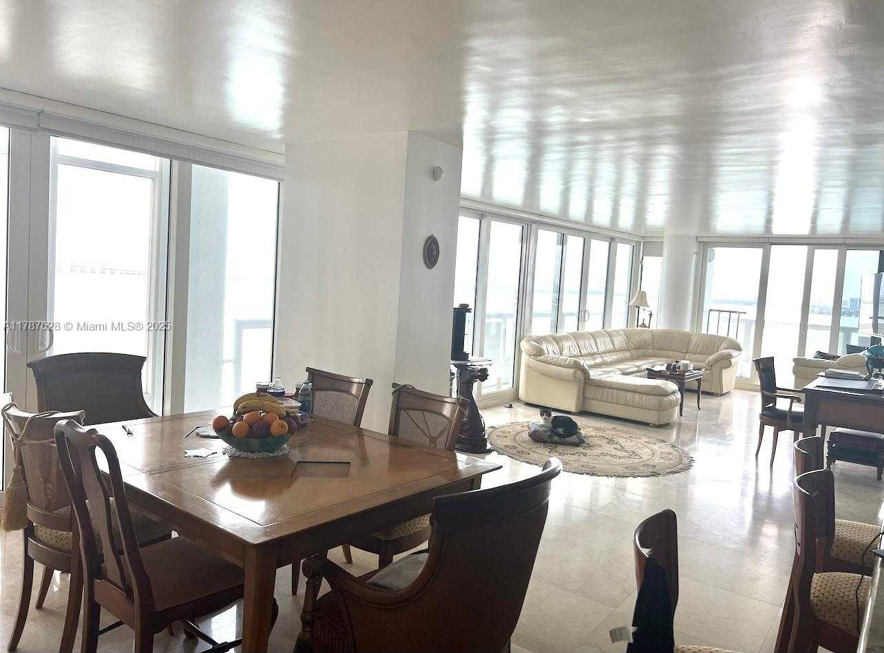 Small Image of 1717 NORTH BAYSHORE DR #A-1734, Miami Number 12