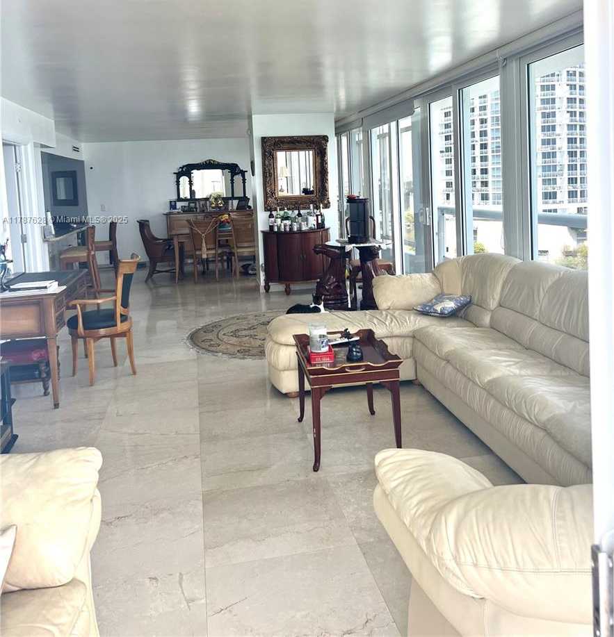 Small Image of 1717 NORTH BAYSHORE DR #A-1734, Miami Number 13