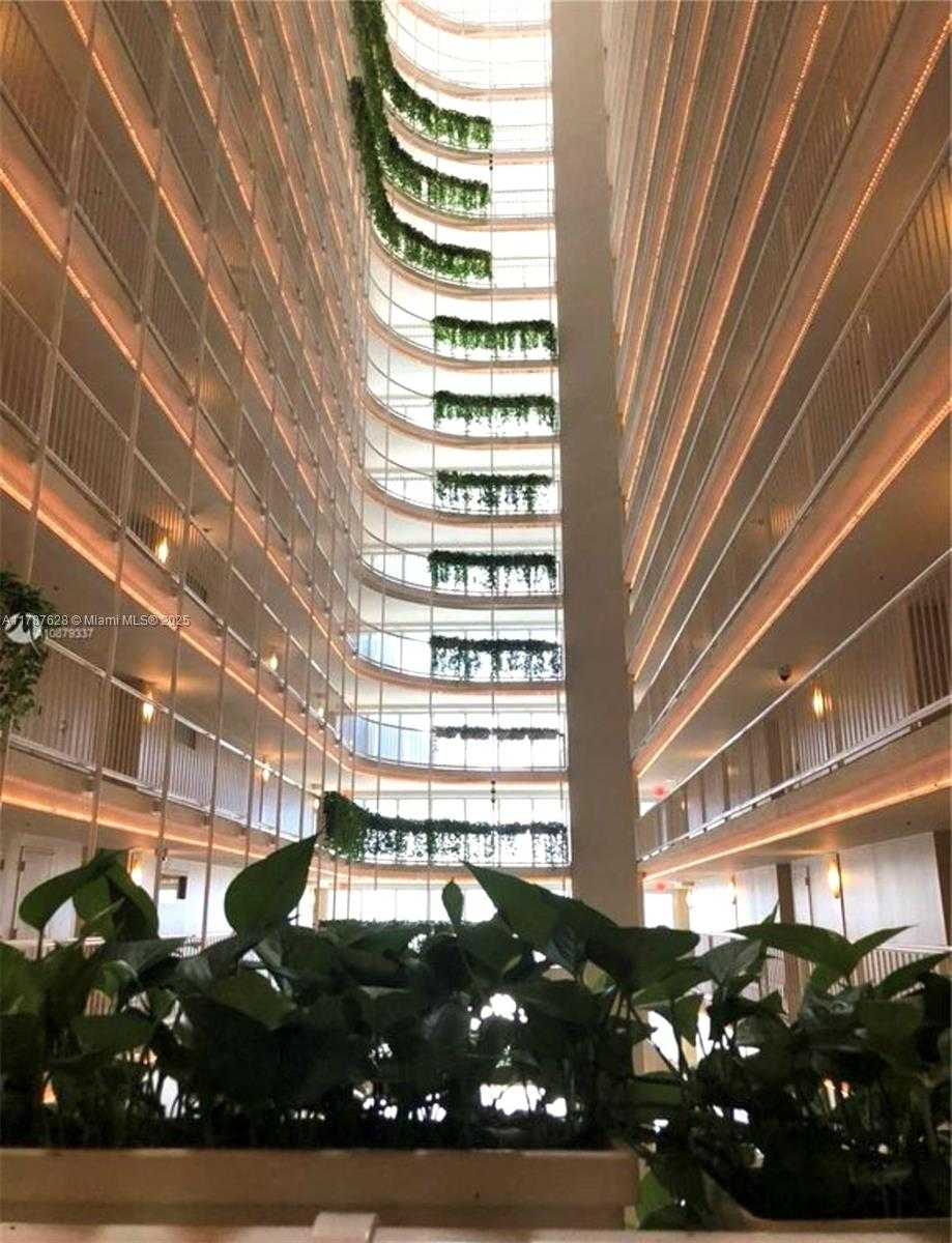 Small Image of 1717 NORTH BAYSHORE DR #A-1734, Miami Number 17