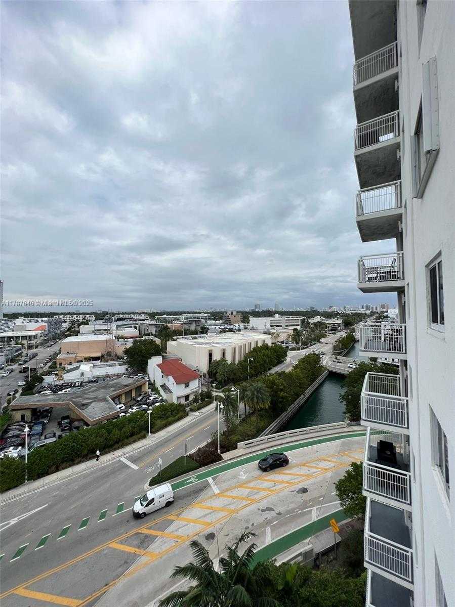 Small Image of 1688 WEST AVE #901, Miami Beach Number 13