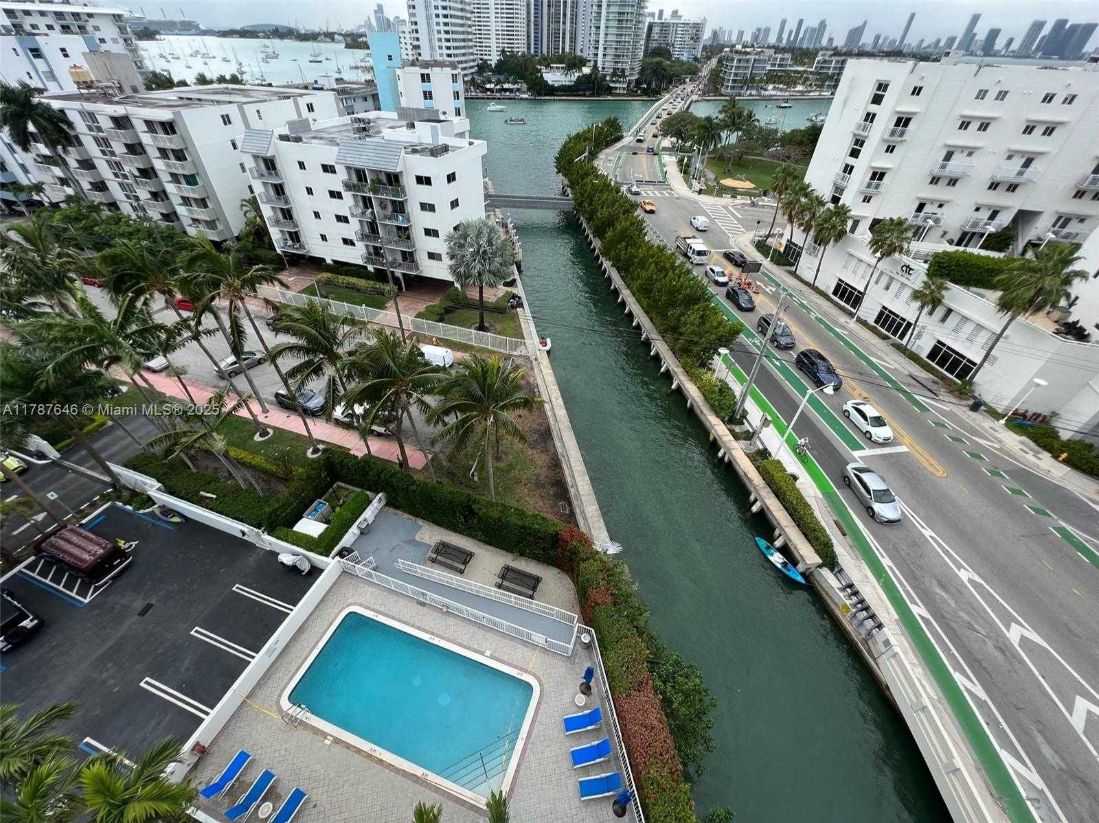 Small Image of 1688 WEST AVE #901, Miami Beach Number 16