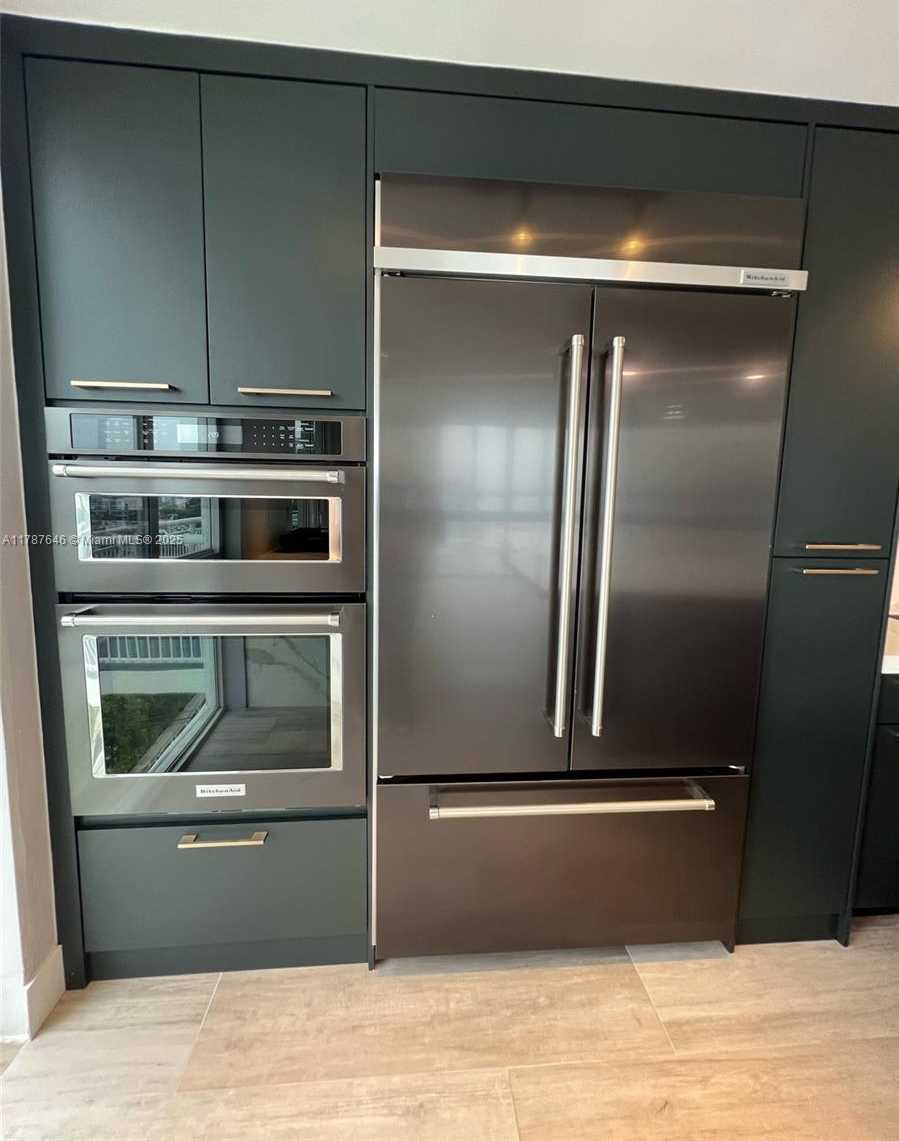 Small Image of 1688 WEST AVE #901, Miami Beach Number 19
