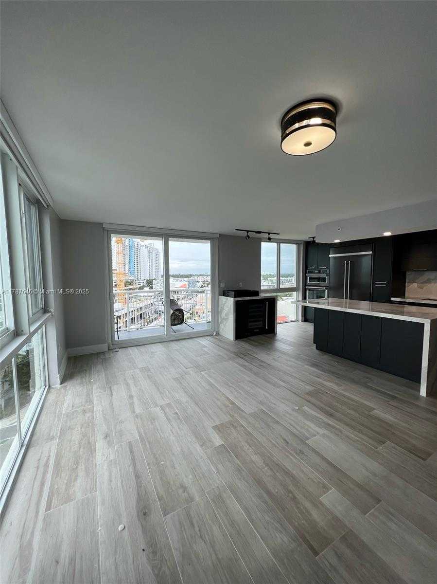 Small Image of 1688 WEST AVE #901, Miami Beach Number 9