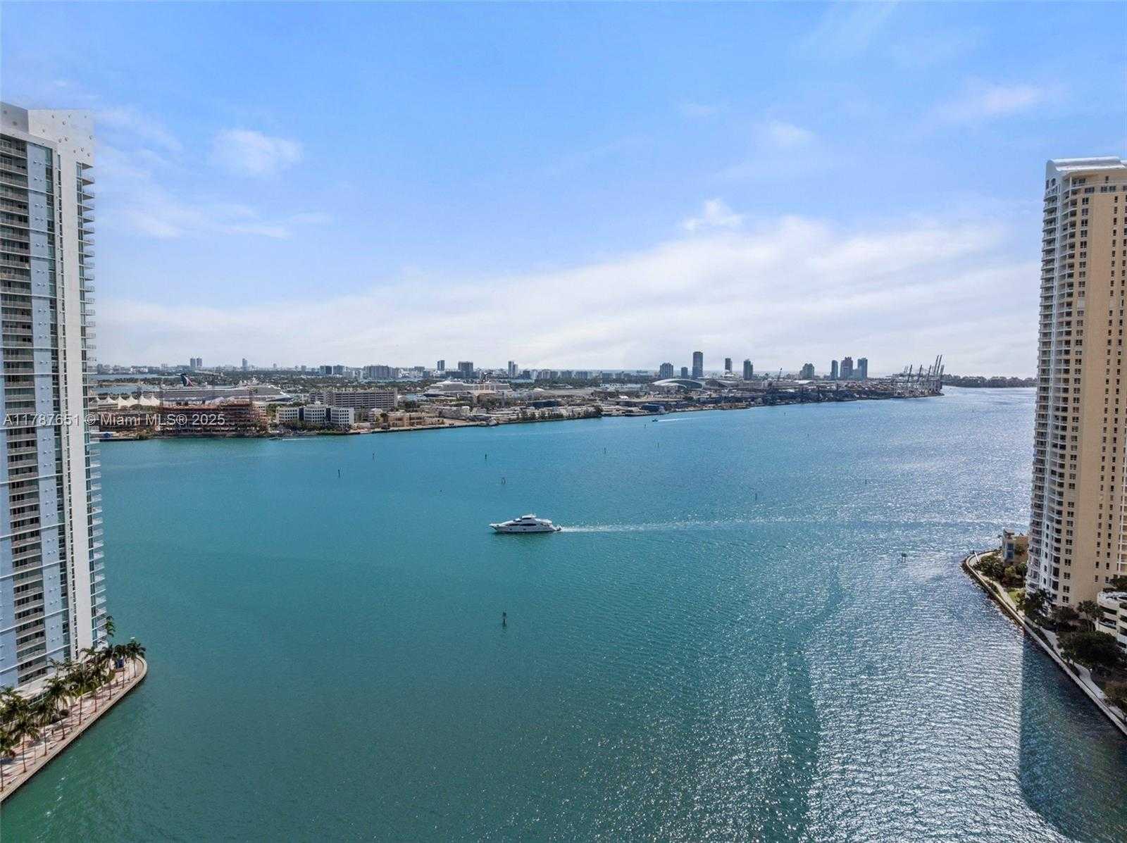 Small Image of 300 SOUTH BISCAYNE BLVD #L-802, Miami Number 2