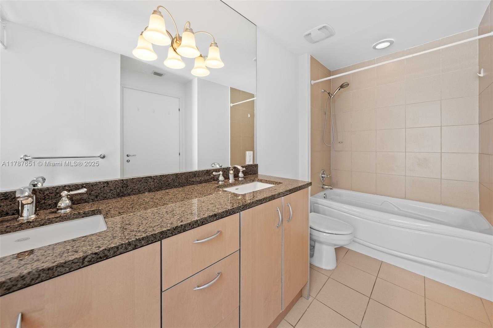 Small Image of 300 SOUTH BISCAYNE BLVD #L-802, Miami Number 30