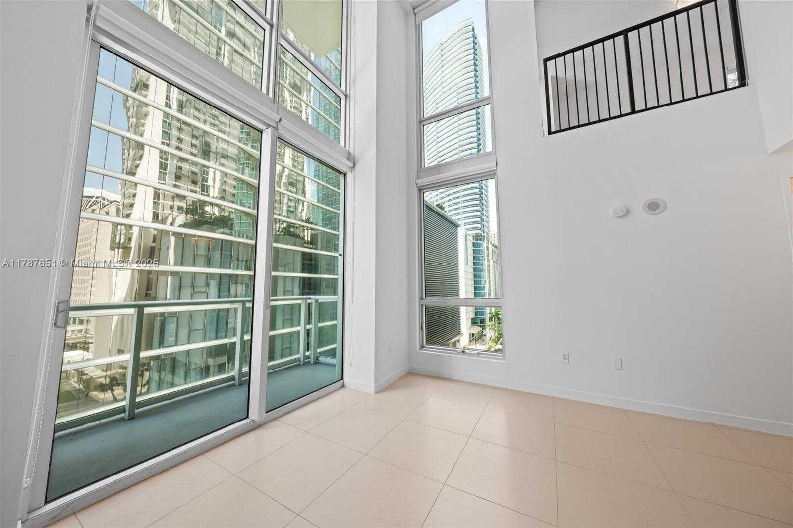 Small Image of 300 SOUTH BISCAYNE BLVD #L-802, Miami Number 34