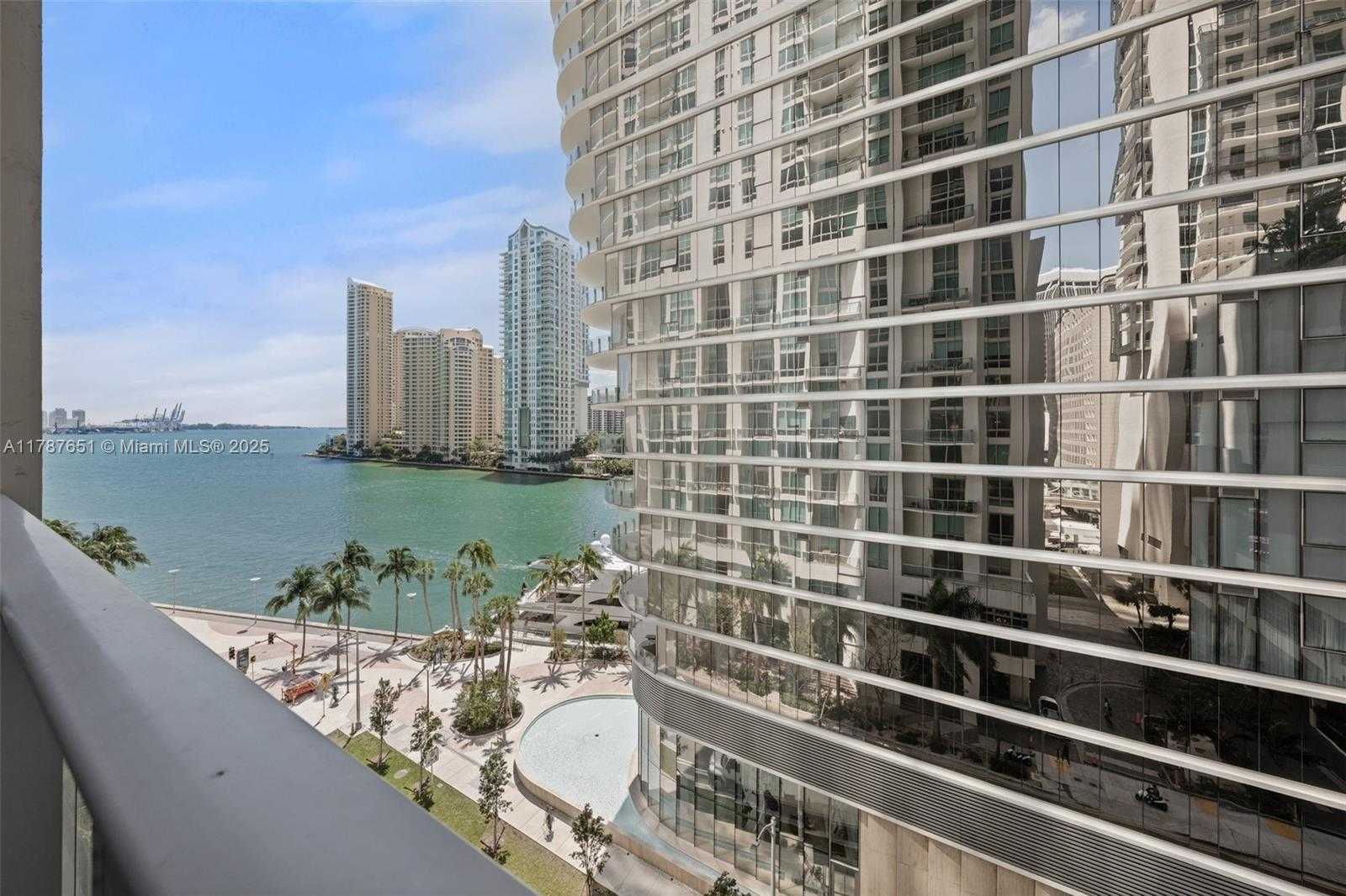 Small Image of 300 SOUTH BISCAYNE BLVD #L-802, Miami Number 35