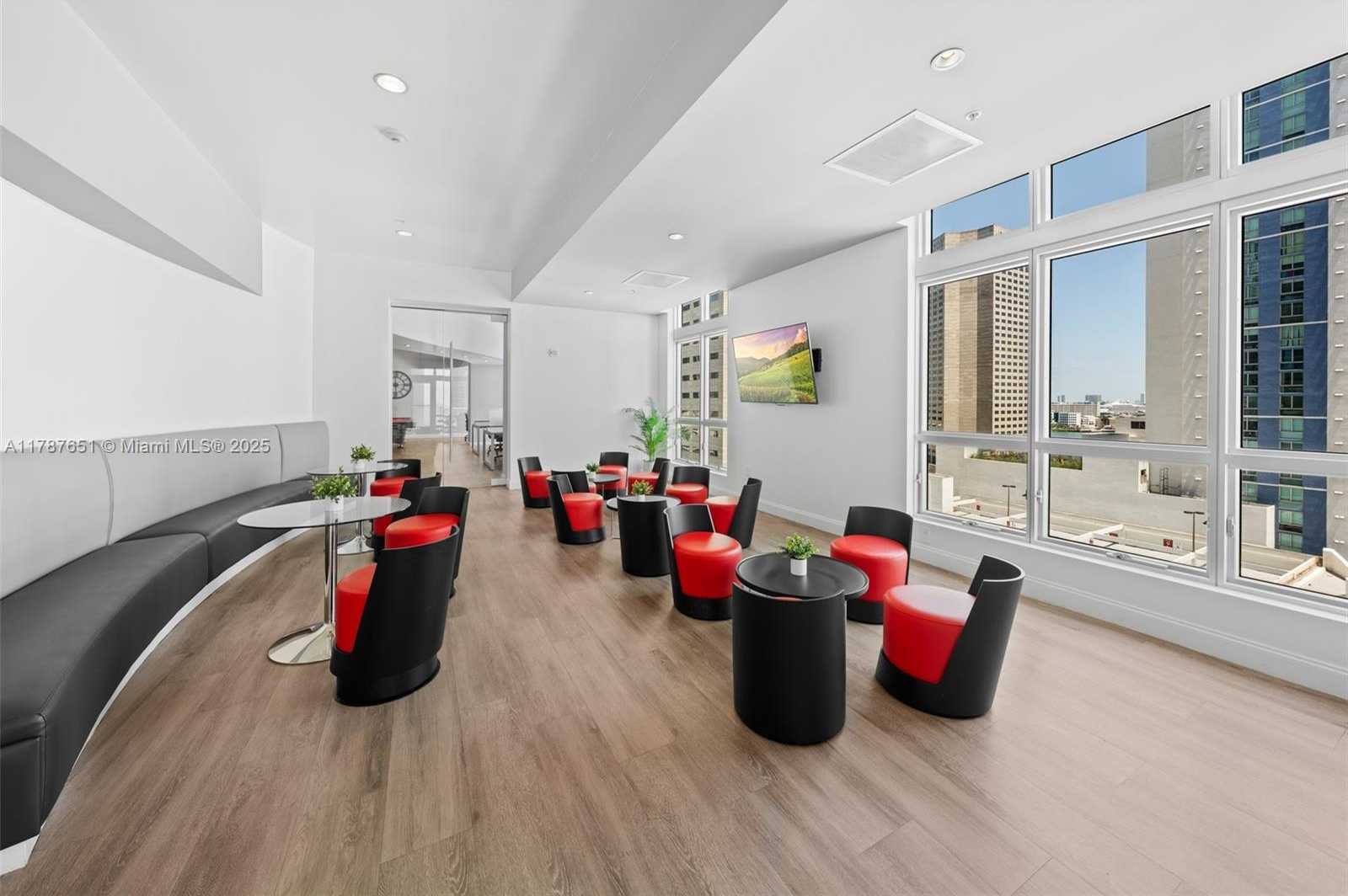 Small Image of 300 SOUTH BISCAYNE BLVD #L-802, Miami Number 45